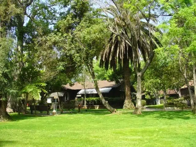 Aurora Las Encinas Hospital