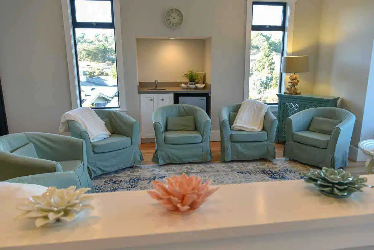 Avery Lane for Women - Thumbnail 4