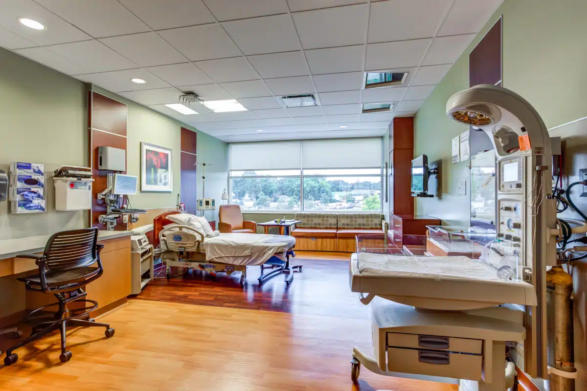 Carle BroMenn Medical Center - Thumbnail 2