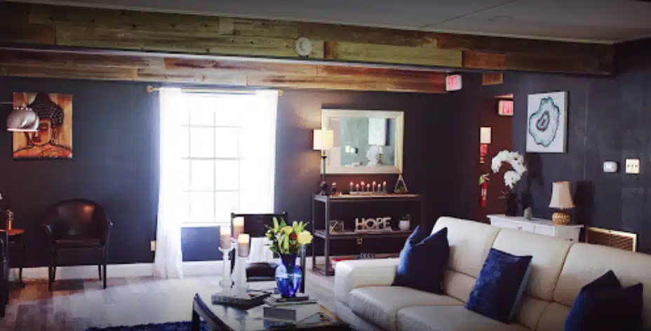 Columbus Springs East - Thumbnail 6