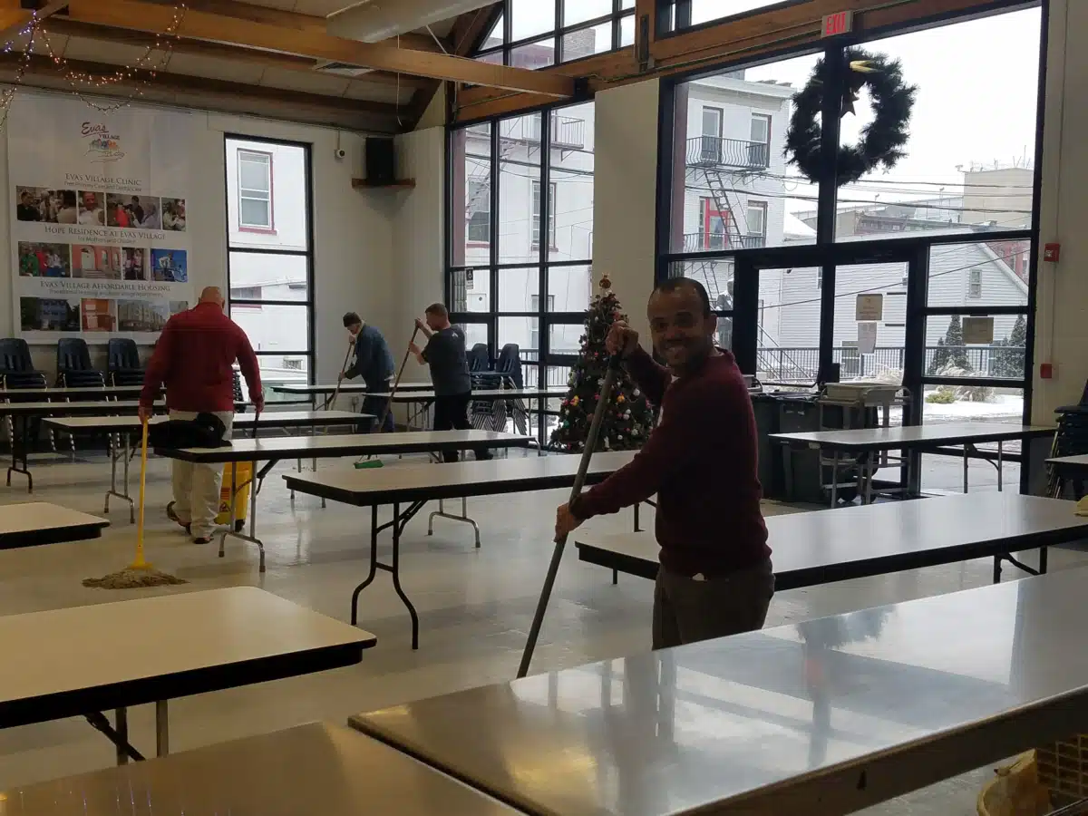 Evas Village - Thumbnail 3