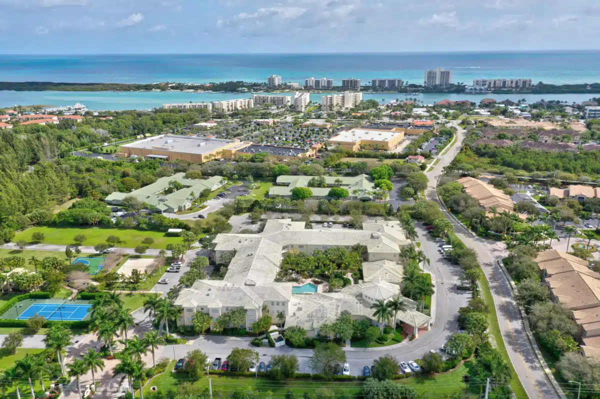 Futures of Palm Beach - Thumbnail 2