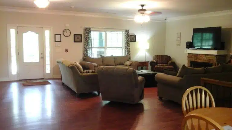 Good Shepherd Recovery House - Thumbnail 9