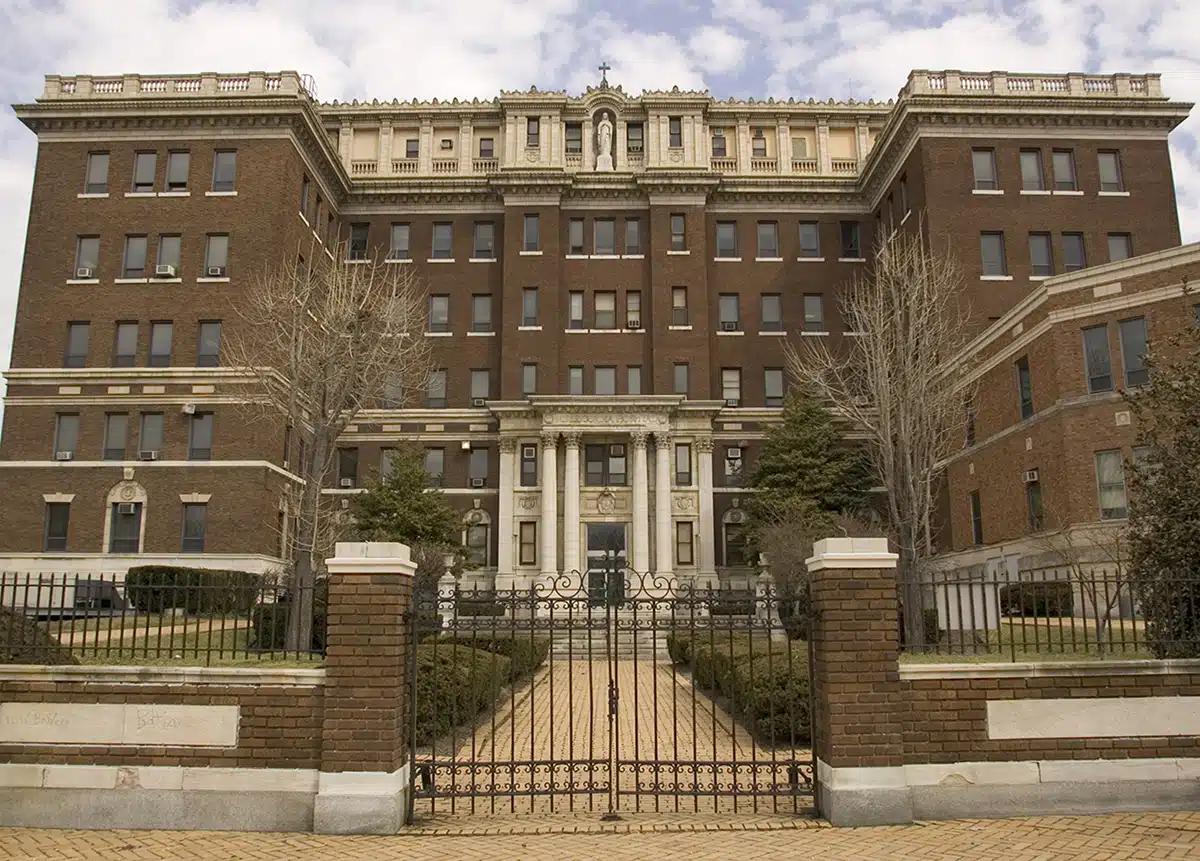 Hospital of the University of Penn - Thumbnail 8