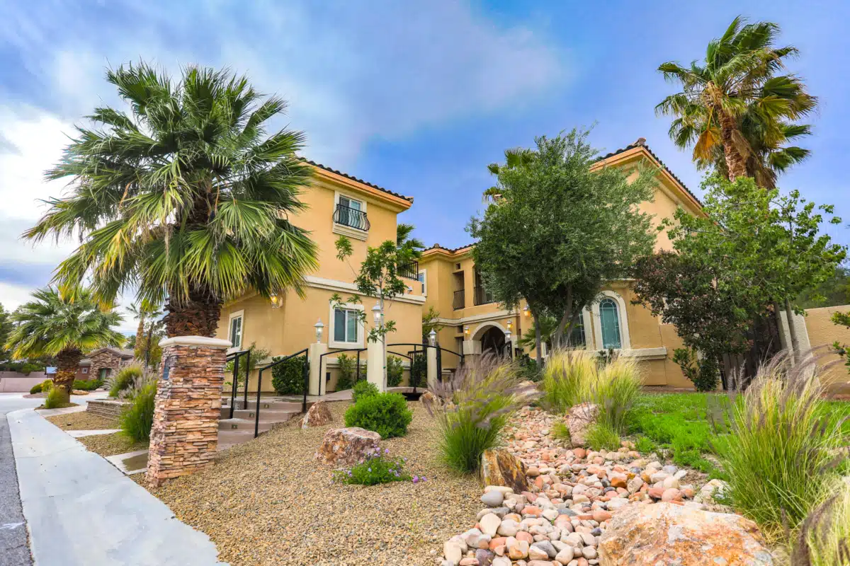 Luxe Treatment Center LLC - Preview