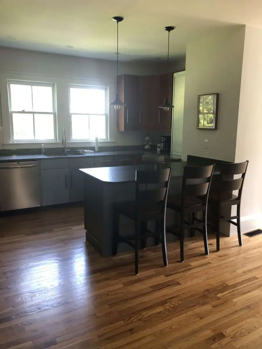 Megans House - Thumbnail 8