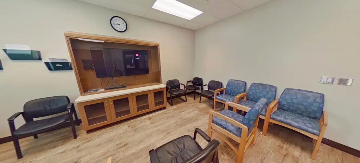 Mirror Lake Recovery Center - Thumbnail 8