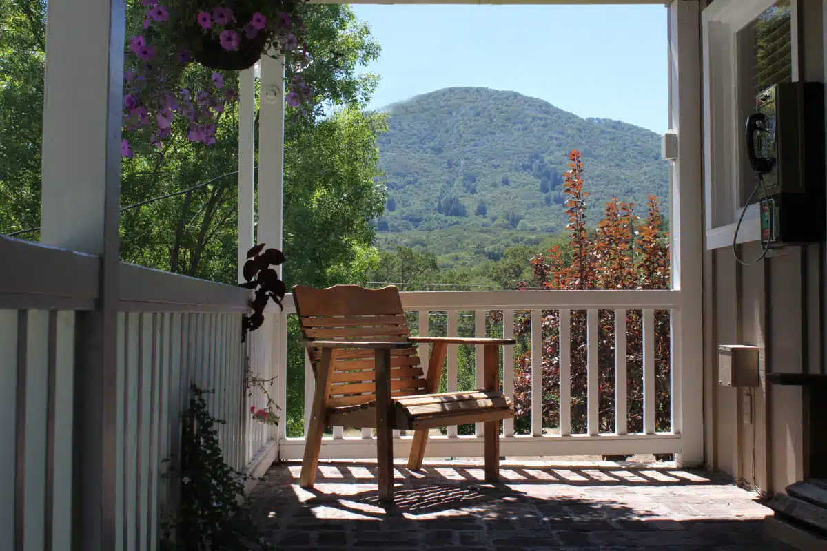 Mountain Vista Farm - Thumbnail 3