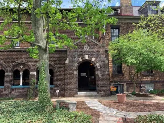 POWER House - Thumbnail 2