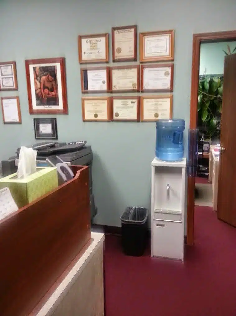 Paramos Counseling Center - Thumbnail 9