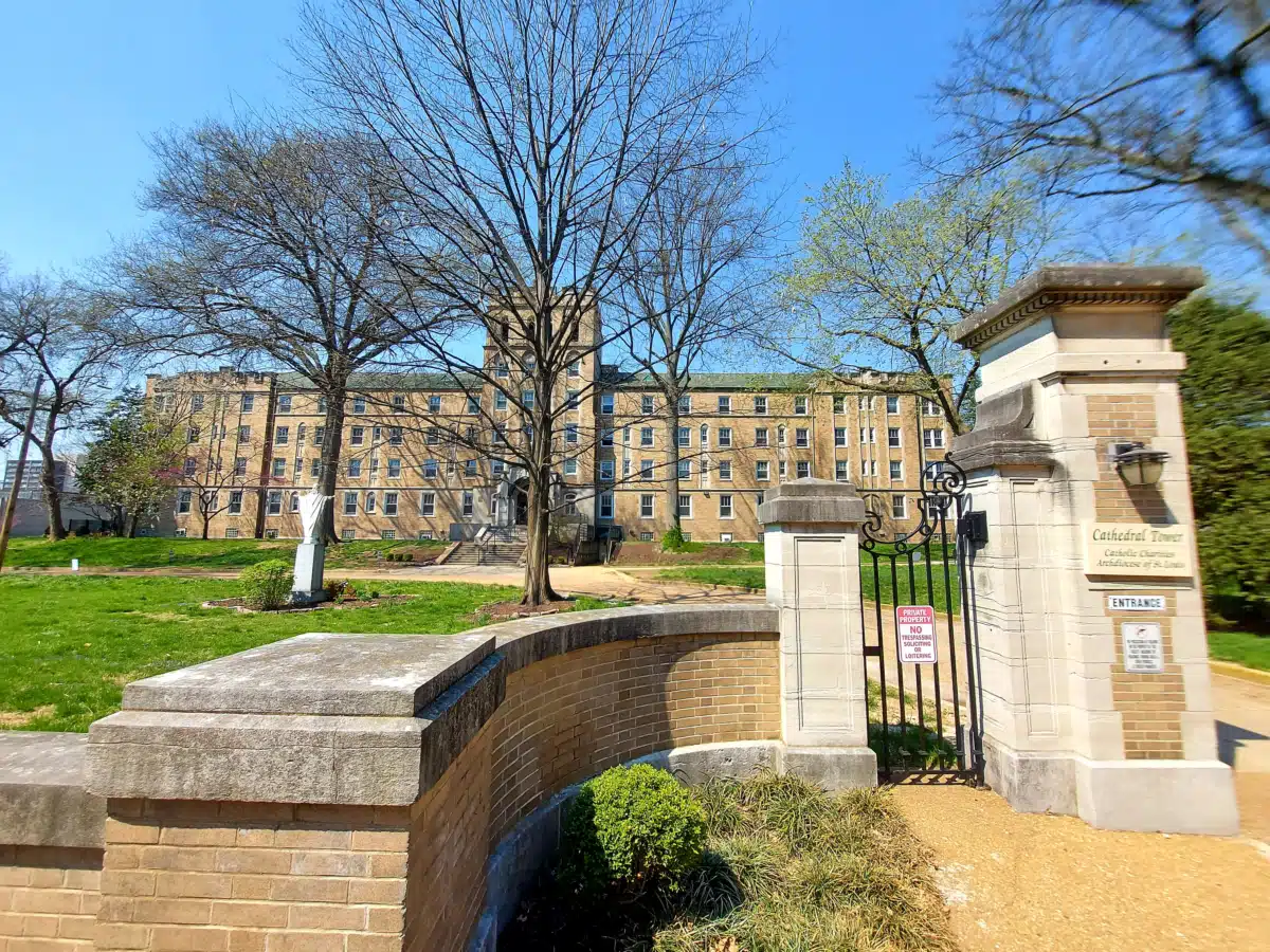 Queen of Peace Center - Thumbnail 4