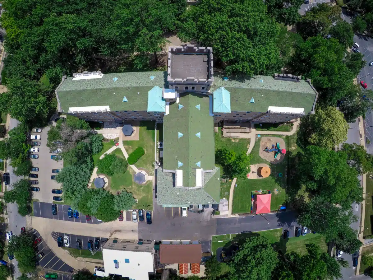 Queen of Peace Center - Thumbnail 7