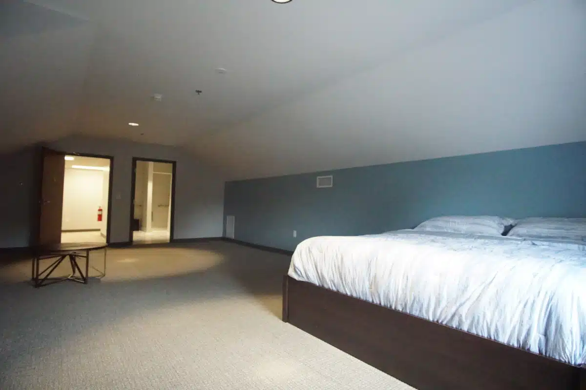 Recovery Unplugged Nashville - Thumbnail 9