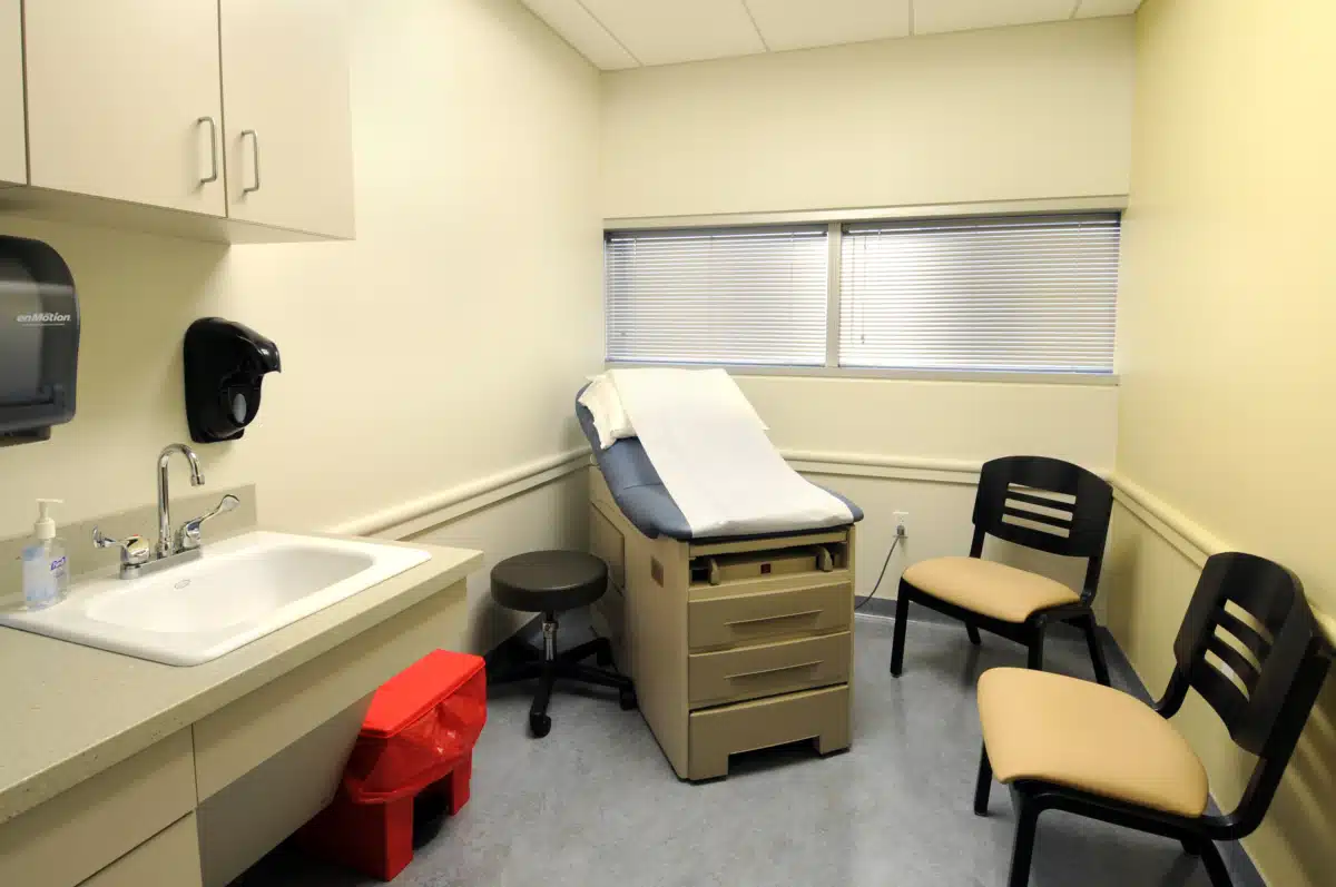 Rosary Hall - Thumbnail 4