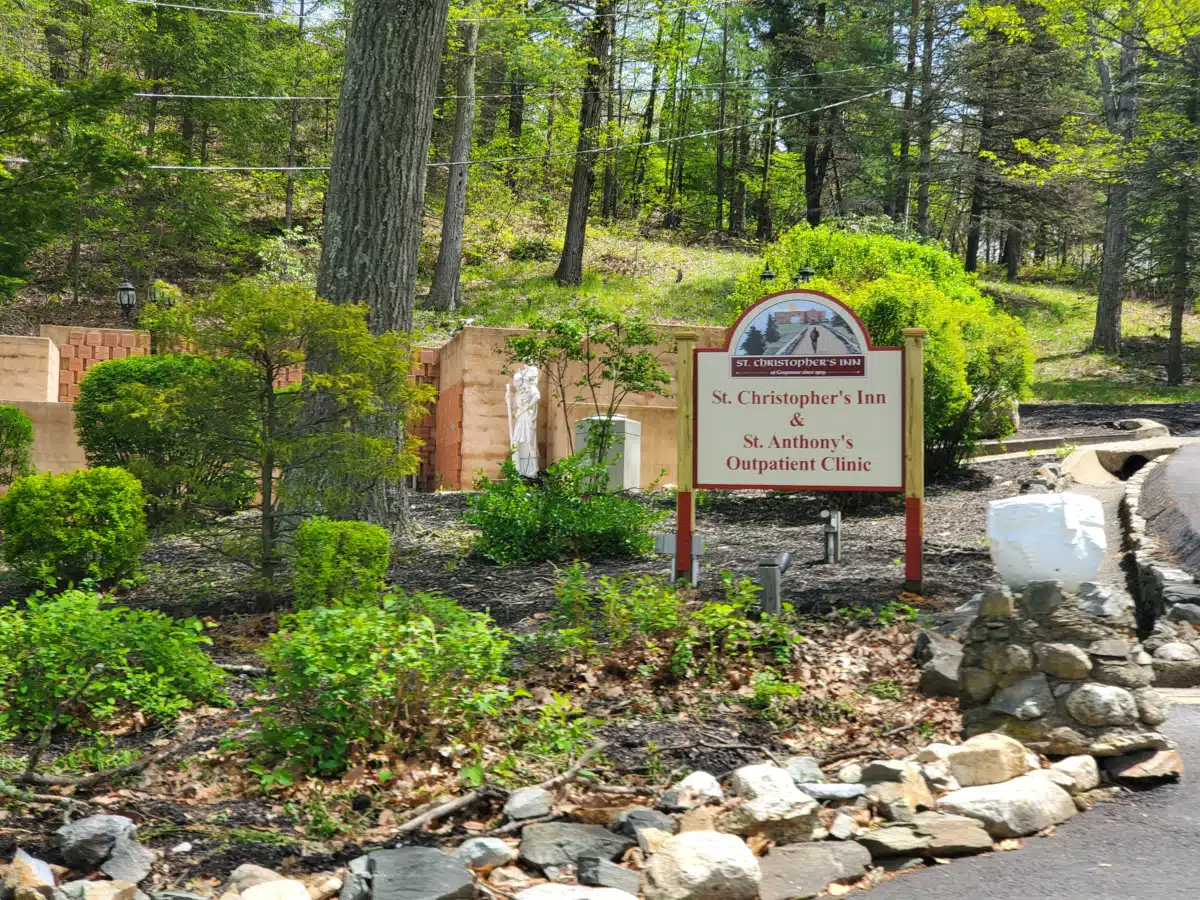 Saint Christophers Inn - Thumbnail 4