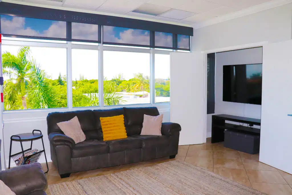 Summit Detox Inc - Thumbnail 2