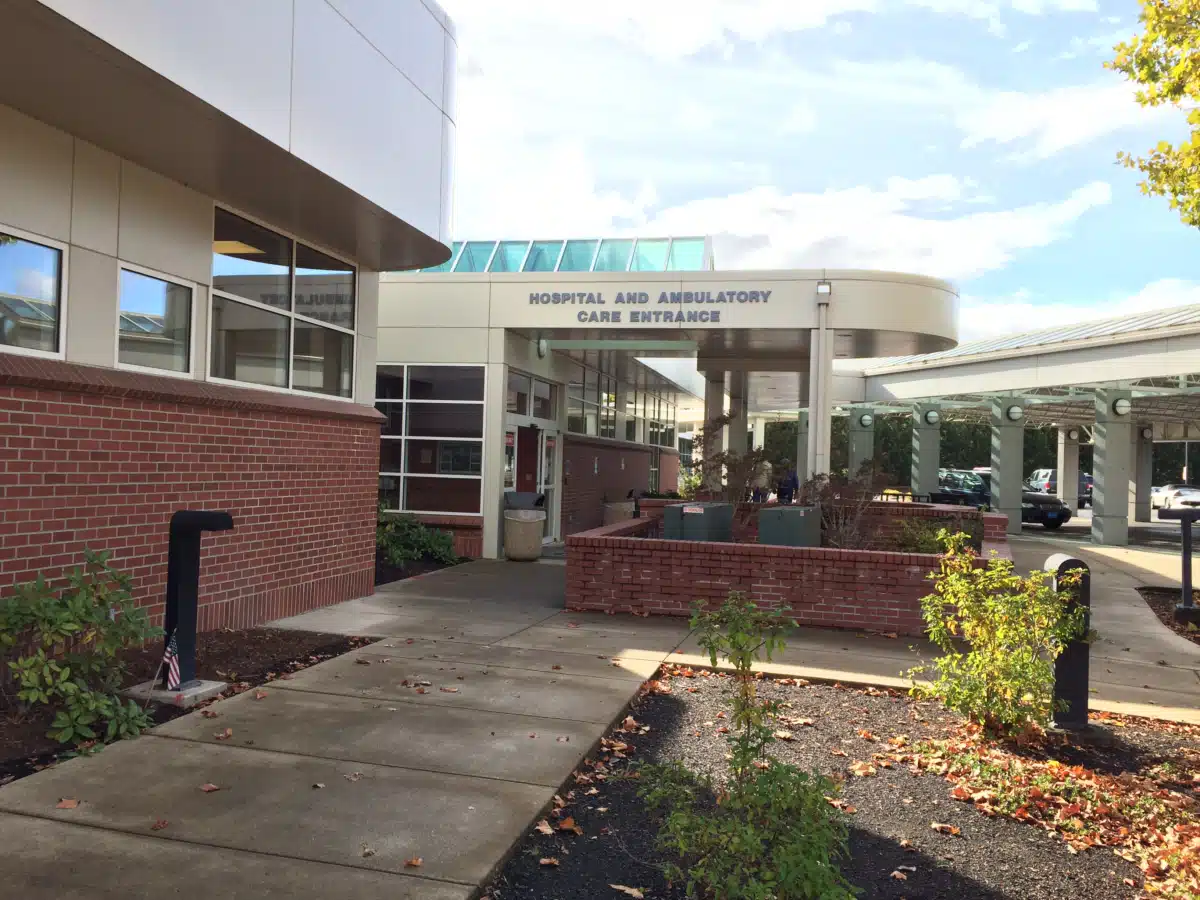 VA Roseburg Healthcare System - Thumbnail 9