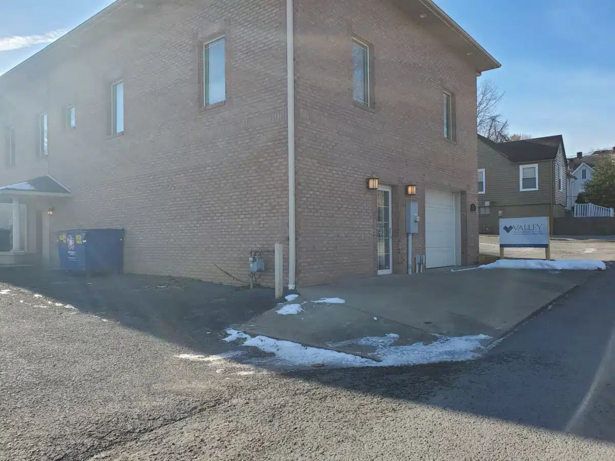 Valley Healthcare System - Thumbnail 5