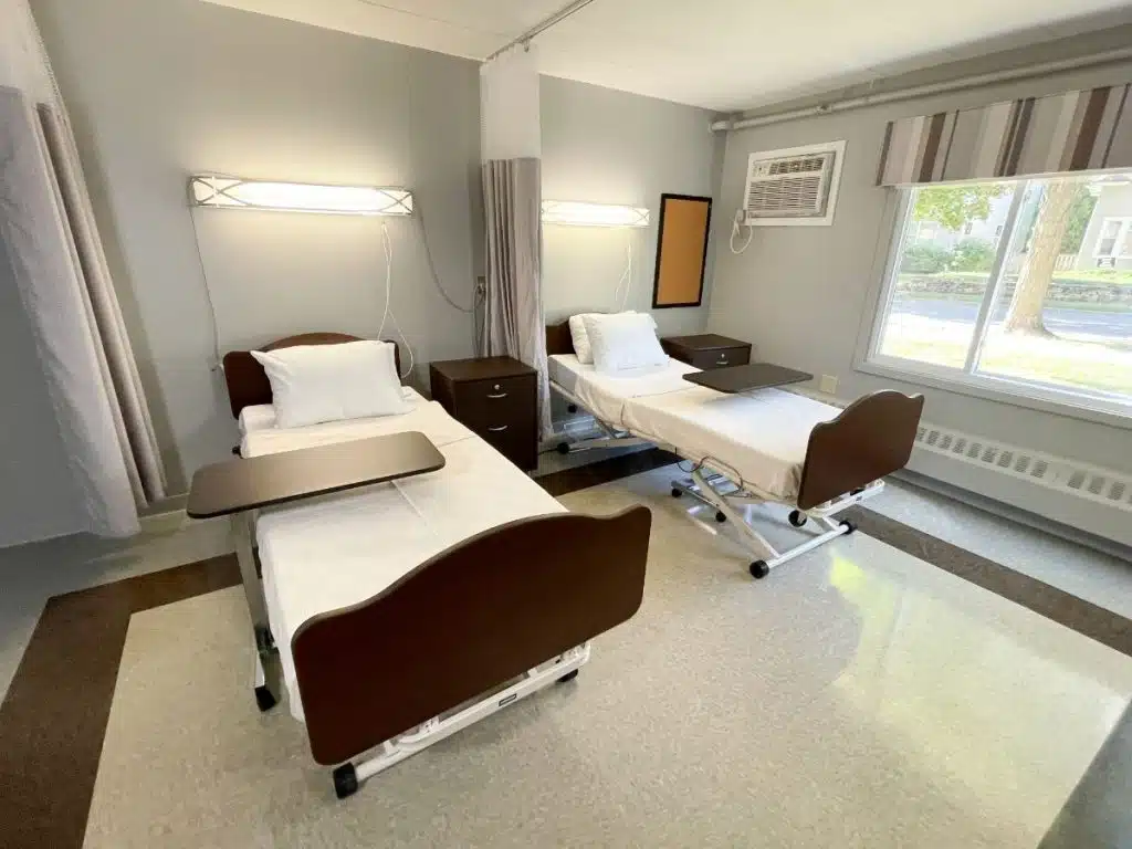 Villa at Bryn Mawr LLC - Thumbnail 8