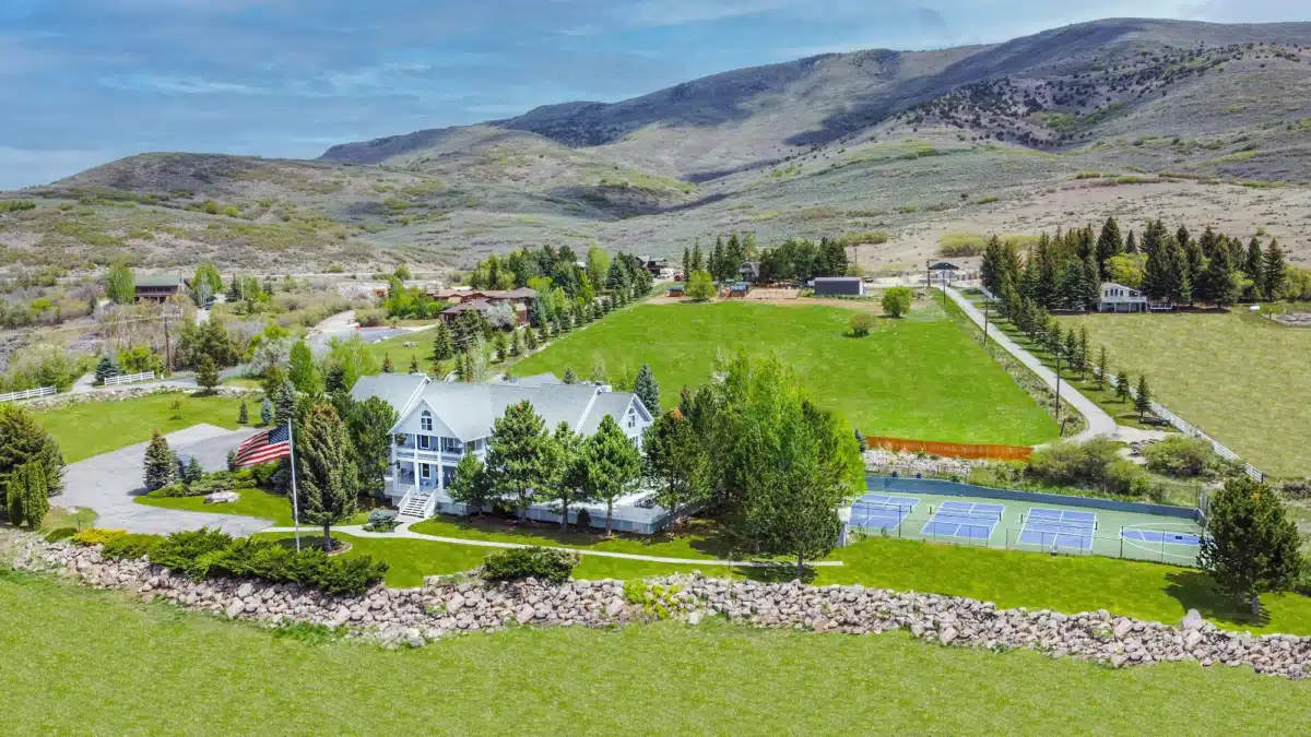 Wasatch Crest Womens Residential - Thumbnail 2