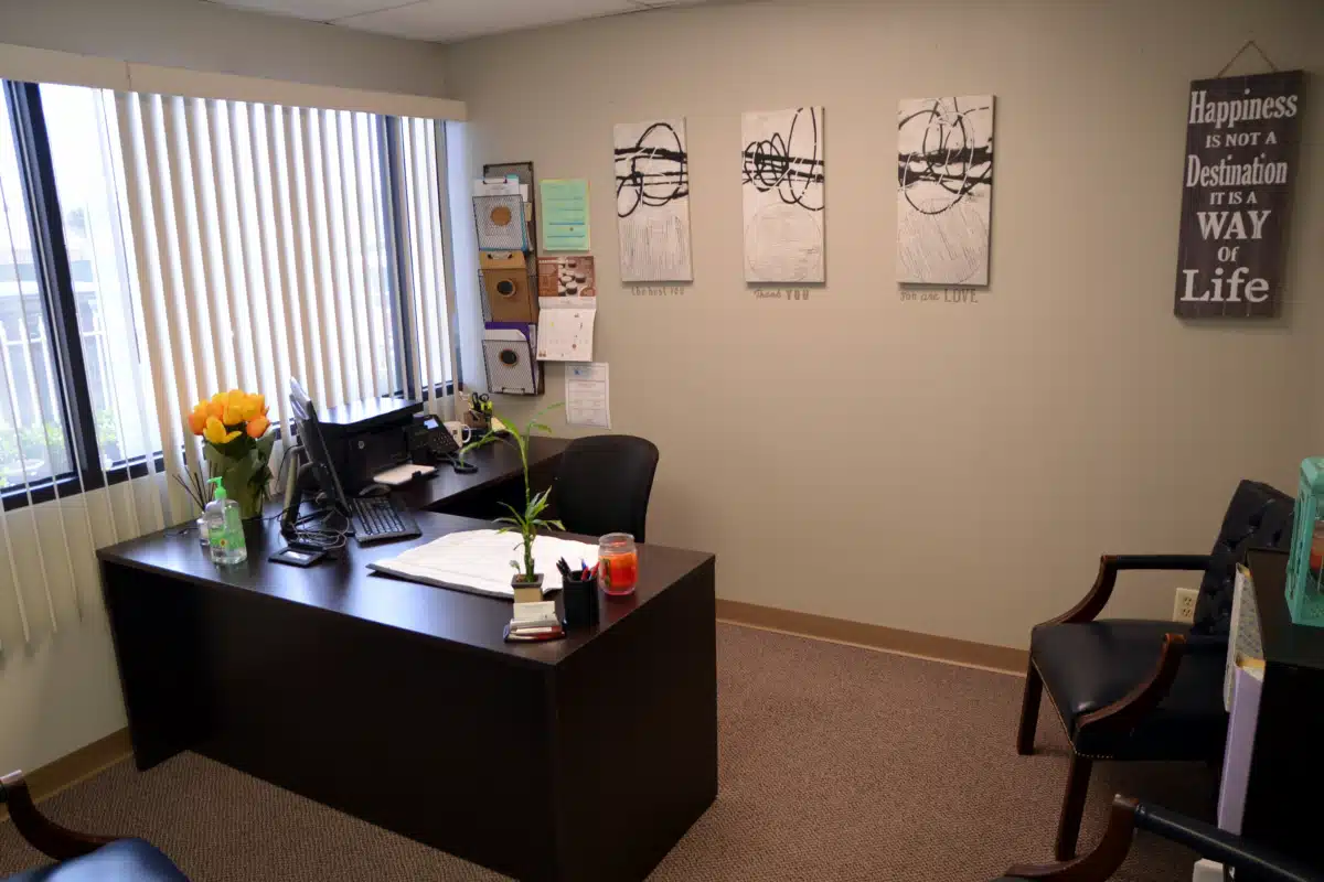 iKare Treatment Center LLC - Thumbnail 9